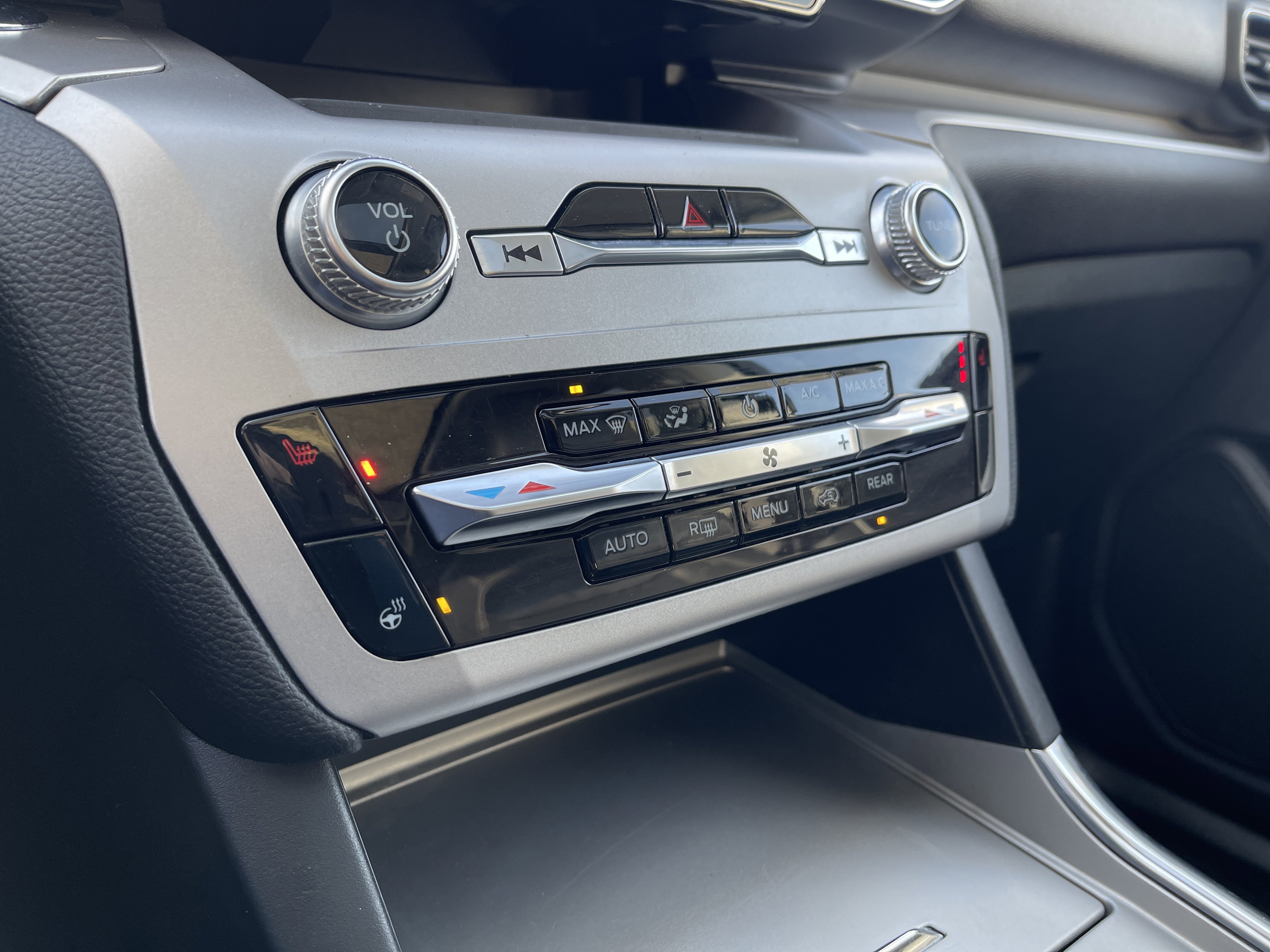 Certified 2022 Ford Explorer XLT image 21