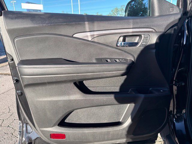 Used 2023 Honda Ridgeline RTL image 11