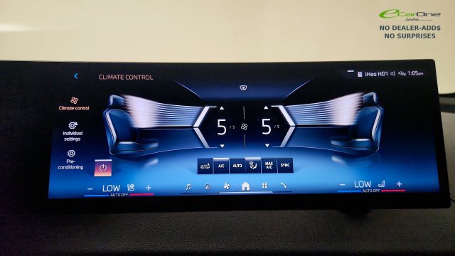 Used 2024 BMW iX xDrive50 w/ Sport Package AWD/4WD image 71