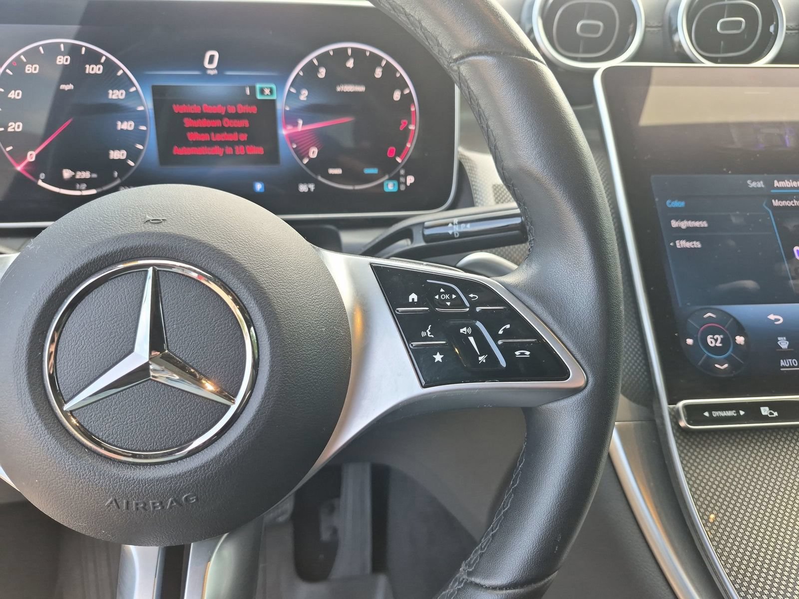 Used 2024 Mercedes-Benz GLC 300 4MATIC image 18