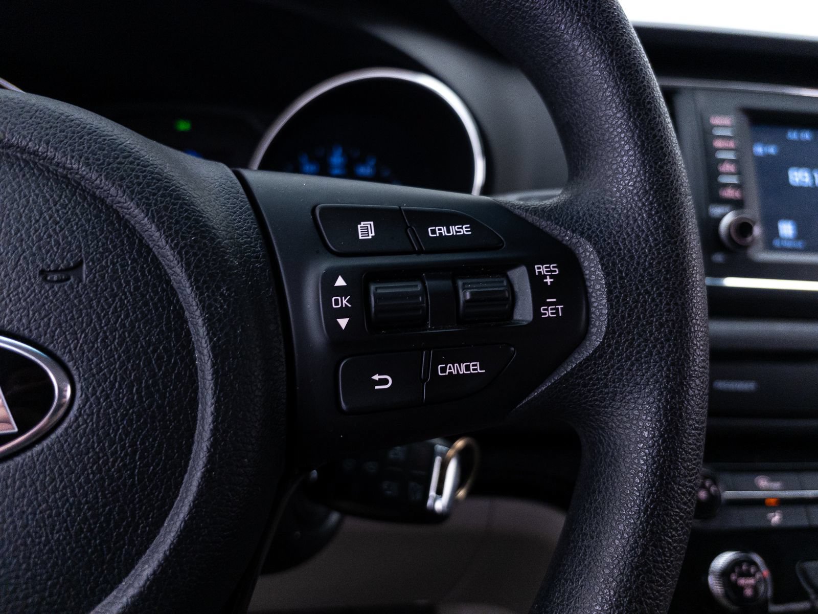 Used 2019 Kia Sedona LX FWD image 26