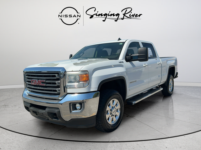 Used 2015 GMC Sierra 2500 SLE AWD/4WD image 4