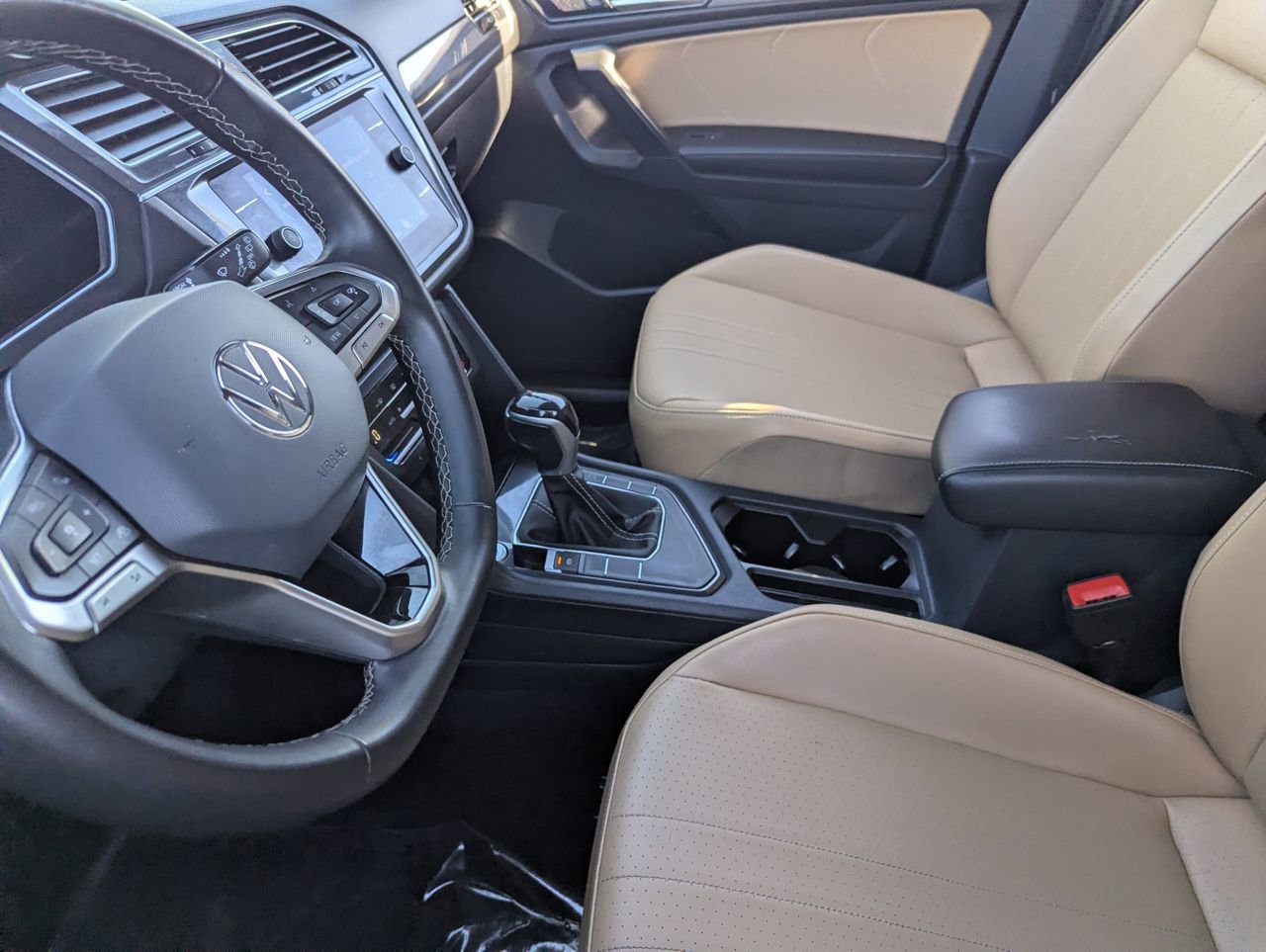 Used 2023 Volkswagen Tiguan SE FWD image 19