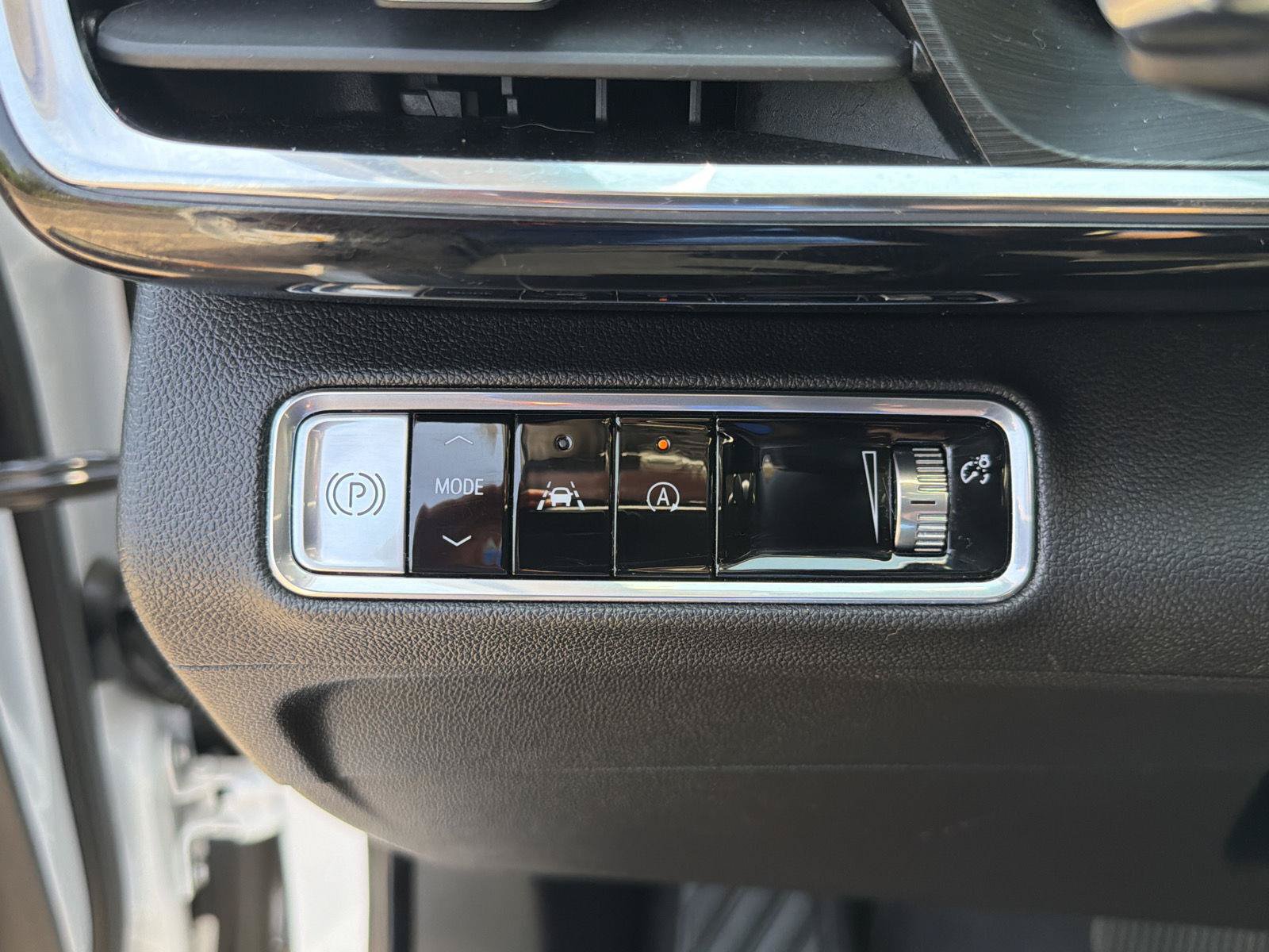 Used 2024 Buick Envision Preferred AWD/4WD image 21