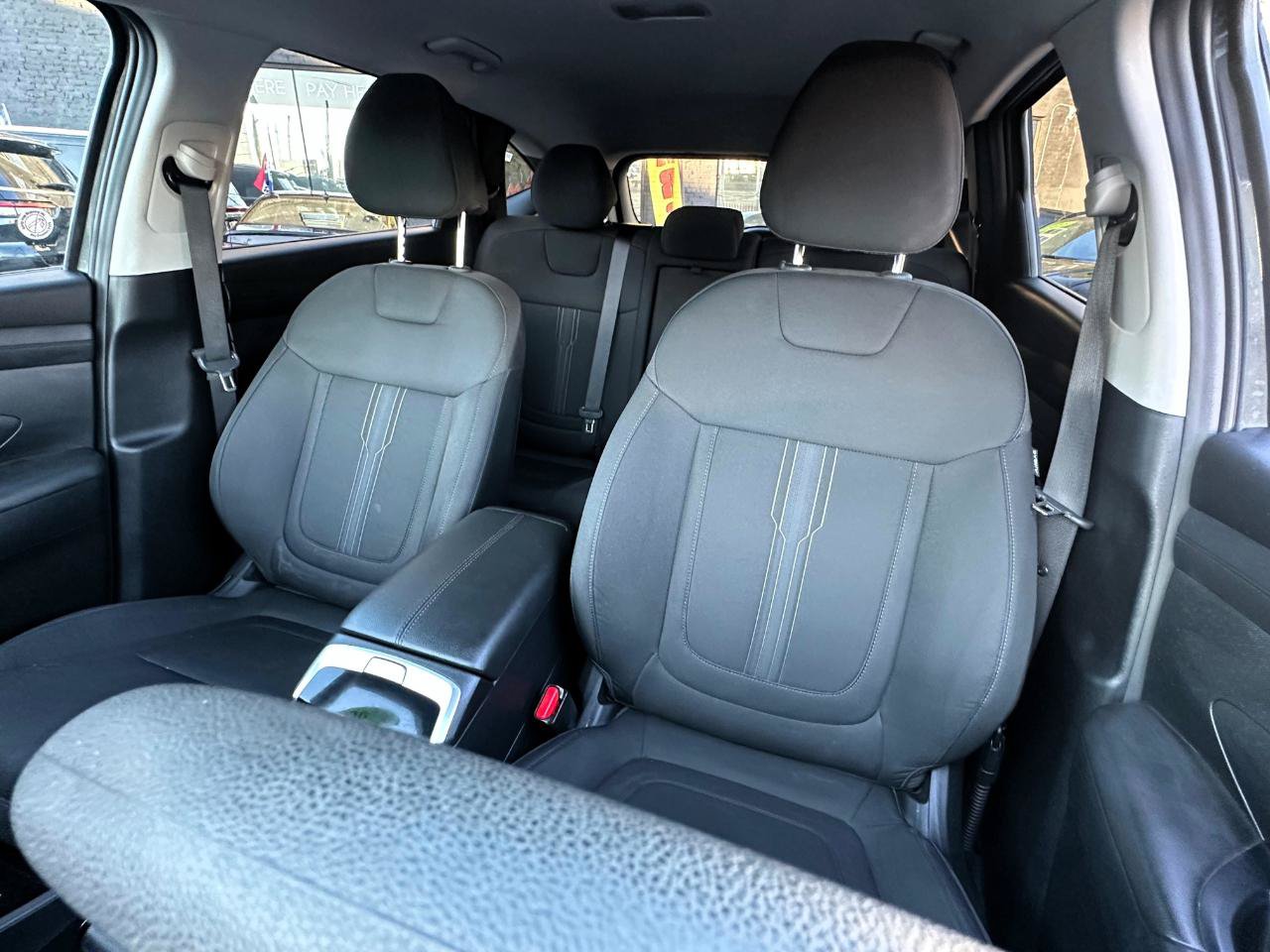 Used 2025 Hyundai Tucson SEL FWD image 22