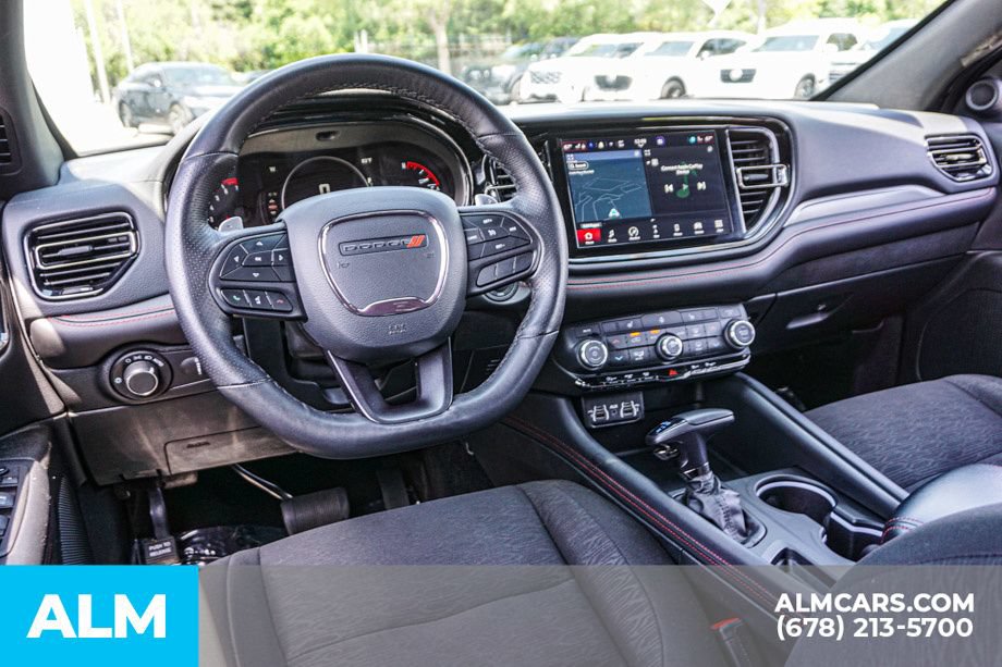 Used 2025 Dodge Durango GT RWD image 29
