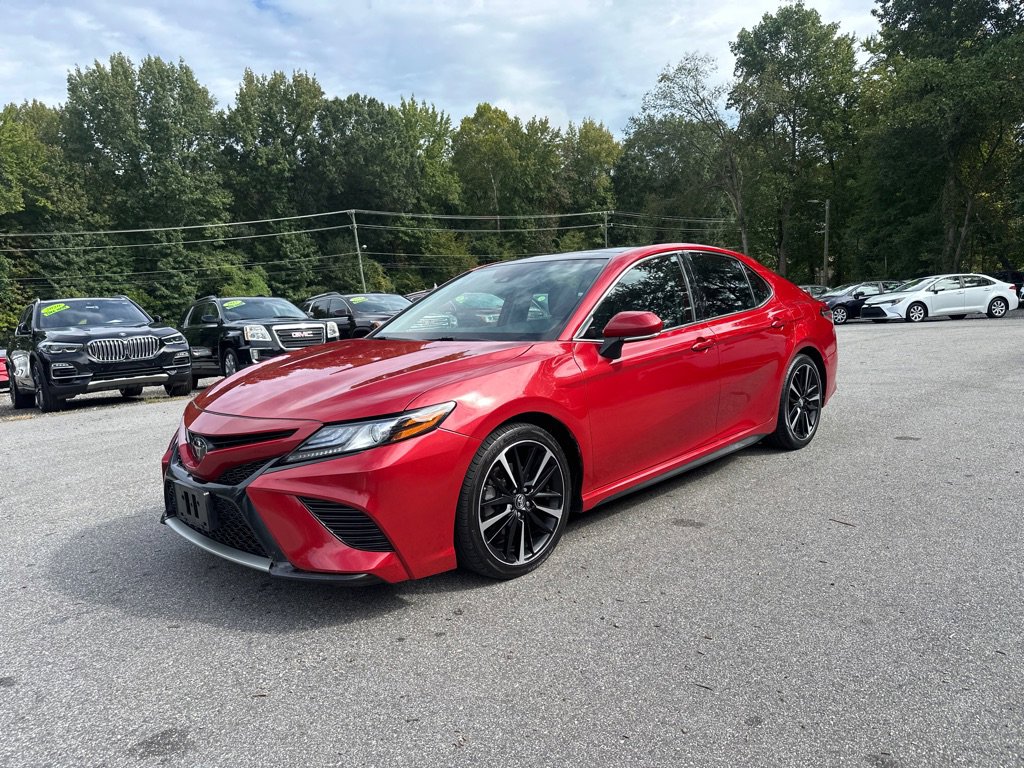 Used 2019 Toyota Camry XSE image 2