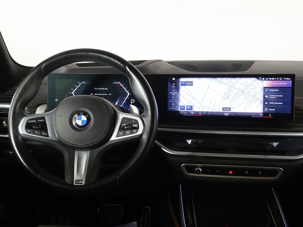 Used 2023 BMW X7 xDrive40i w/ M Sport Package AWD/4WD image 39