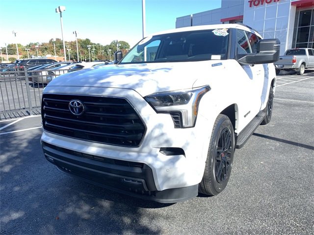 Certified 2023 Toyota Sequoia SR5 image 4