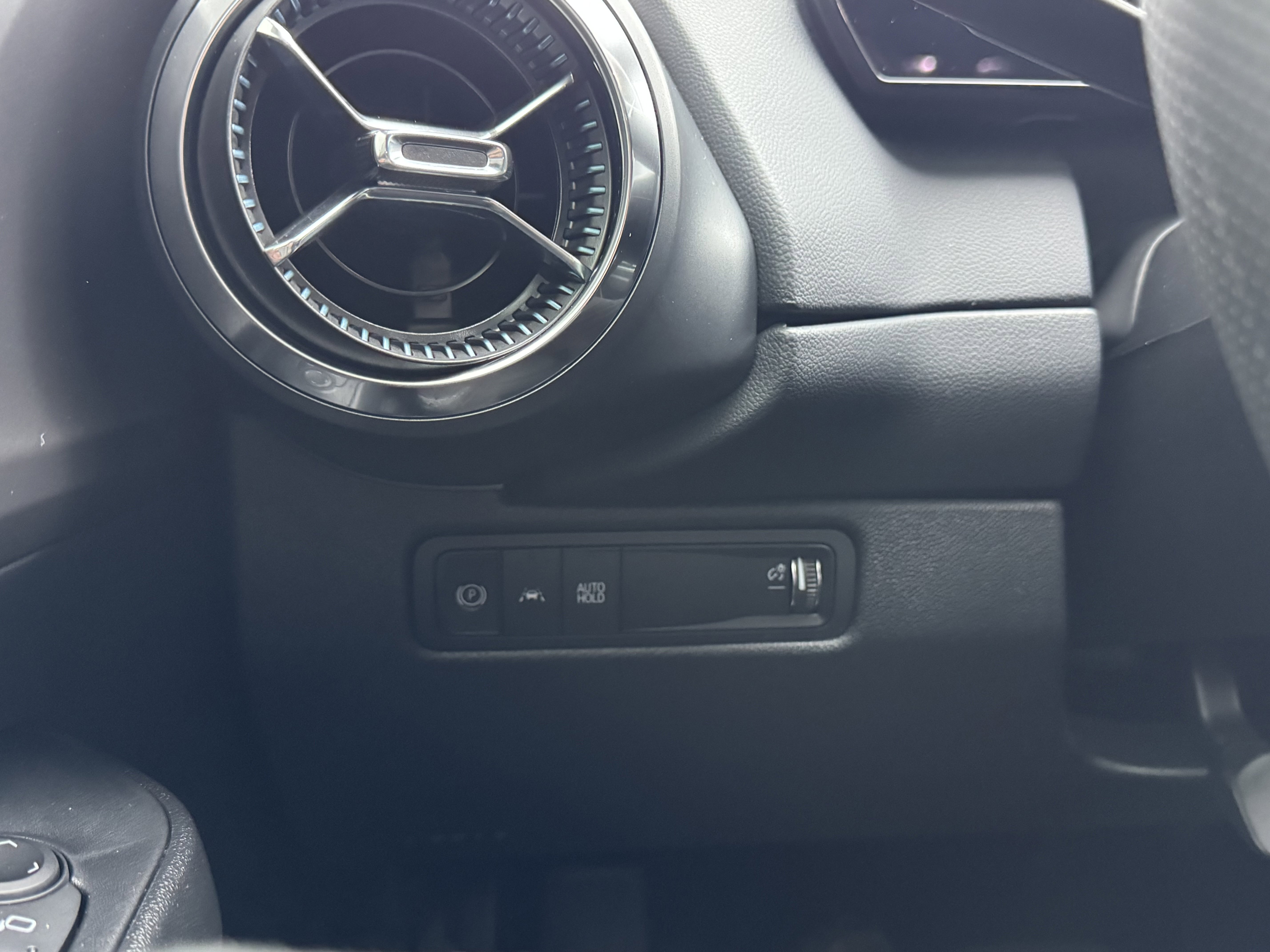 Used 2025 Chevrolet Equinox EV LT image 21