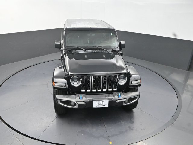 Used 2023 Jeep Wrangler Unlimited Sahara w/ Cold Weather Group AWD/4WD image 12