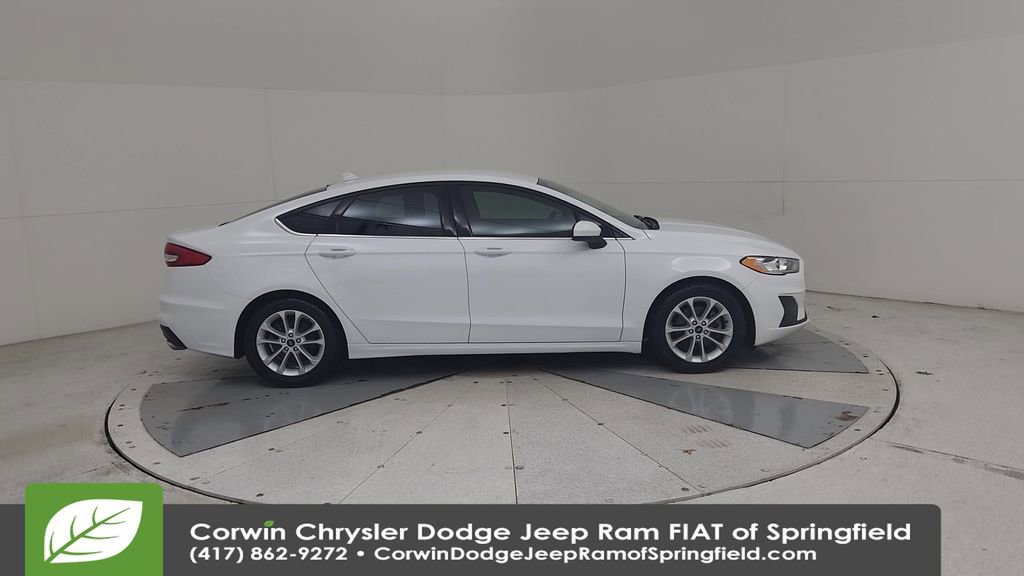 Used 2020 Ford Fusion SE FWD image 17