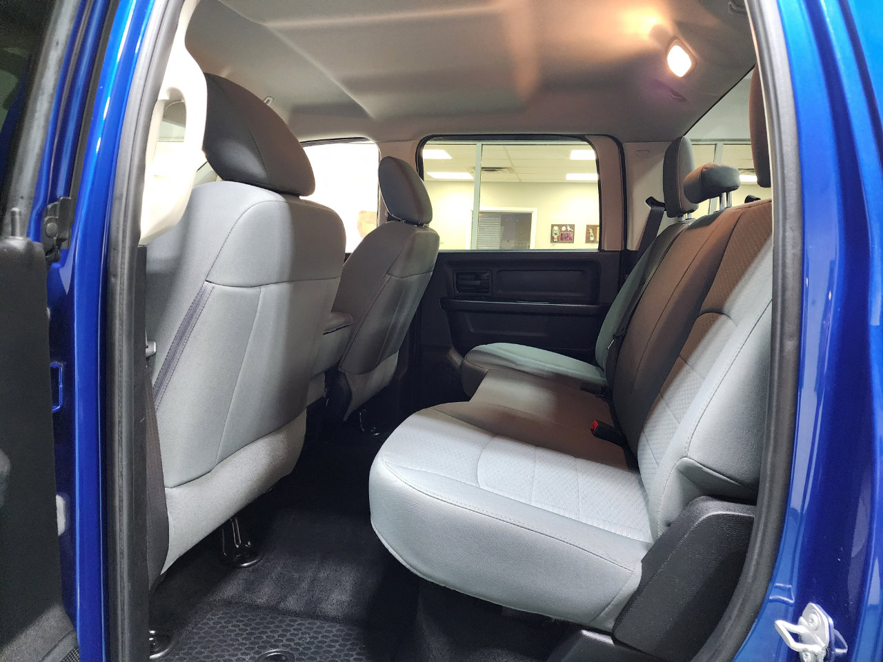 Used 2017 RAM 2500 Tradesman w/ Chrome Appearance Group image 19