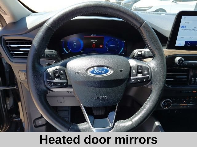 Used 2020 Ford Escape Titanium AWD/4WD image 11