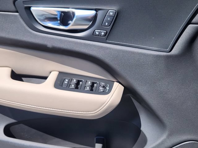 New 2026 Volvo XC60 B5 Plus w/ Protection Package Premier AWD/4WD image 9