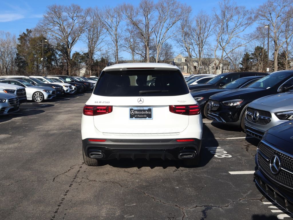 Certified 2025 Mercedes-Benz GLB 250 GLB 250 image 4