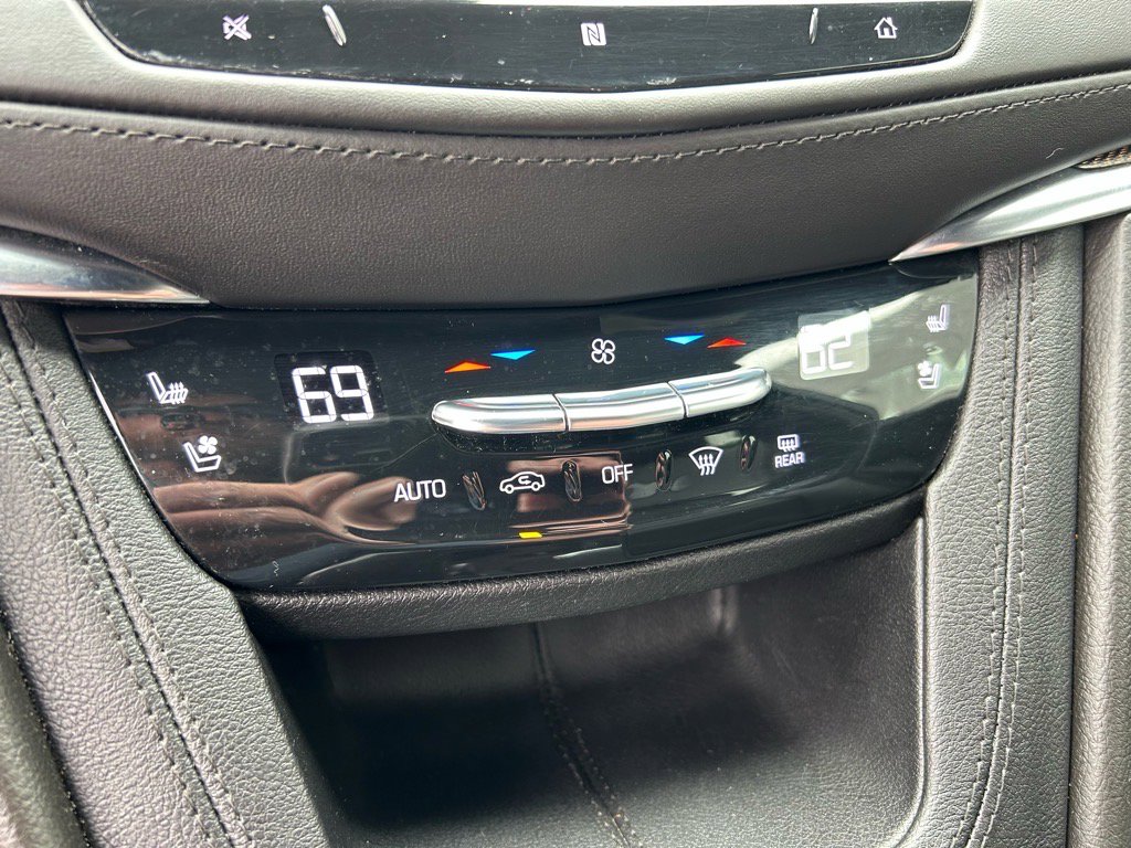 Used 2021 Cadillac XT5 Premium Luxury w/ Platinum Package image 29