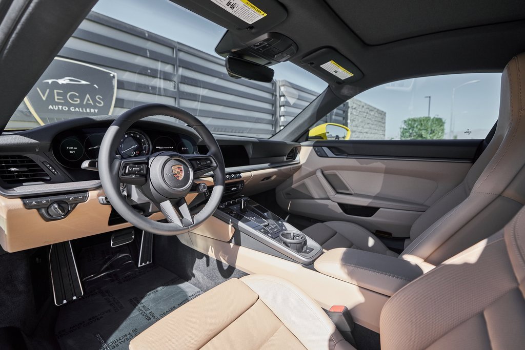 Used 2022 Porsche 911 Carrera 4S image 2