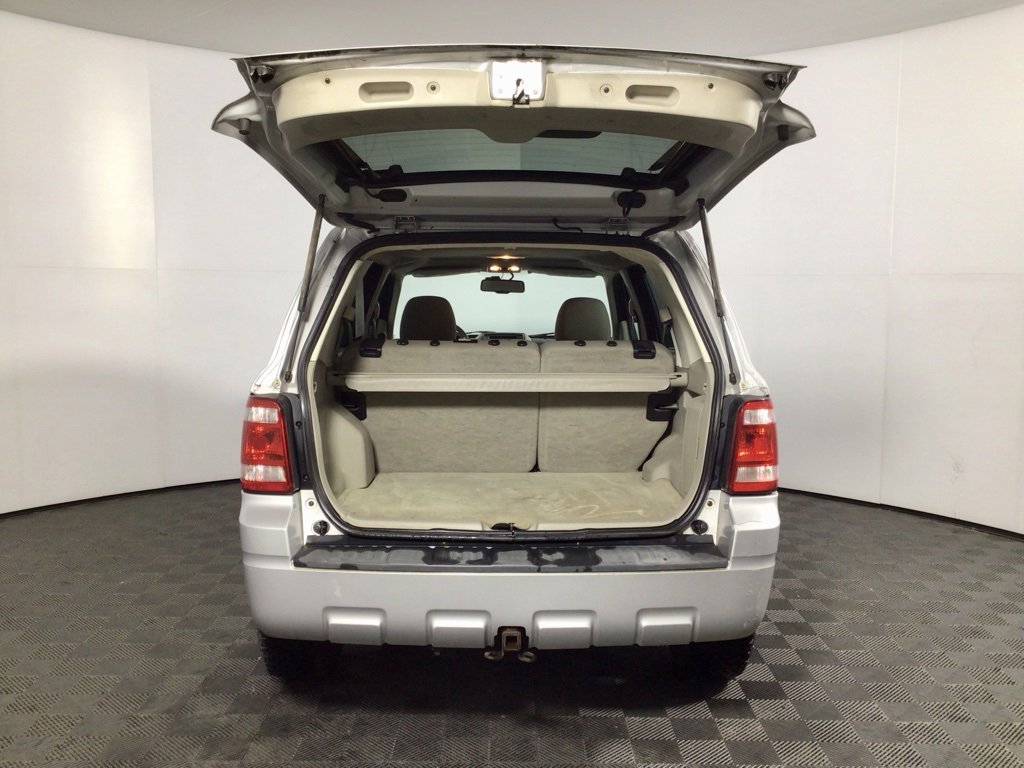 Used 2008 Ford Escape XLT image 11