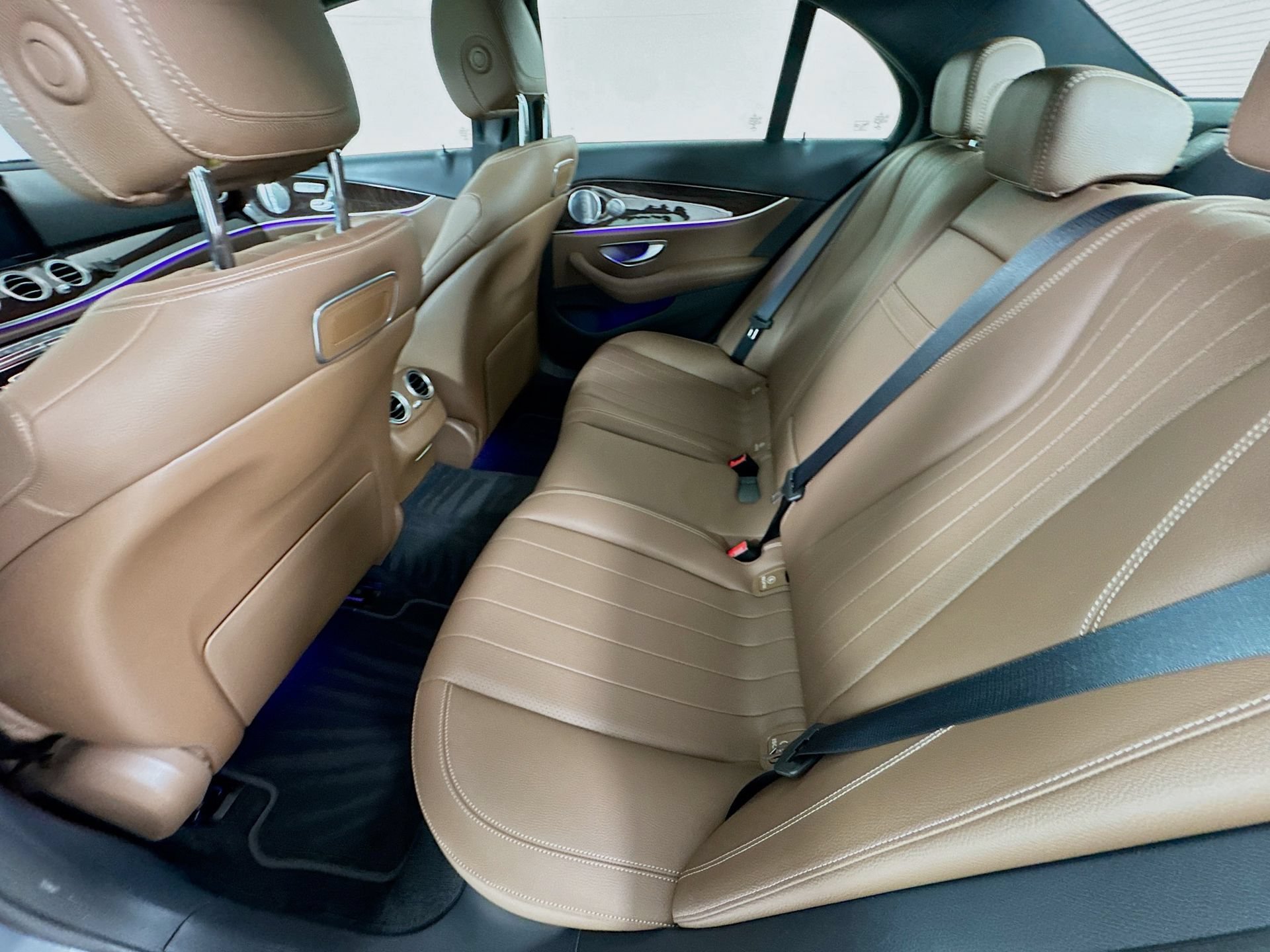 Used 2019 Mercedes-Benz E 300 image 27