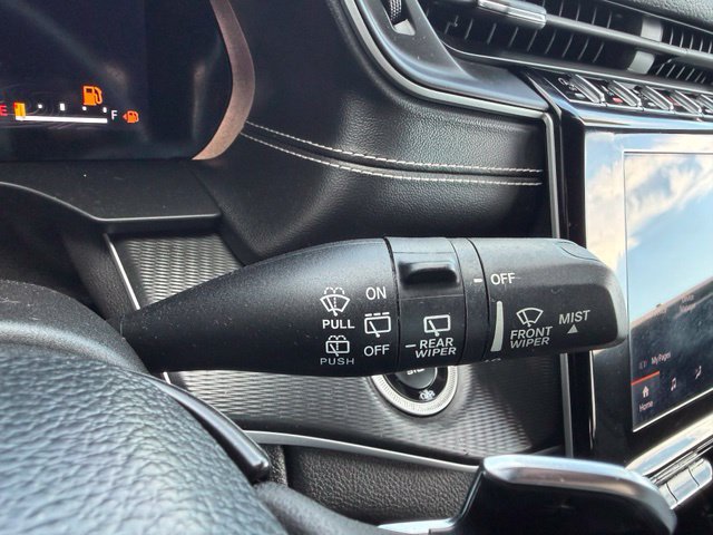 Used 2023 Jeep Grand Cherokee Altitude AWD/4WD image 37