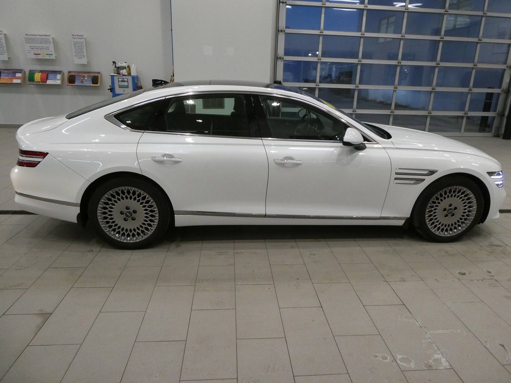 Used 2022 Genesis G80 2.5T w/ Advanced Package image 2
