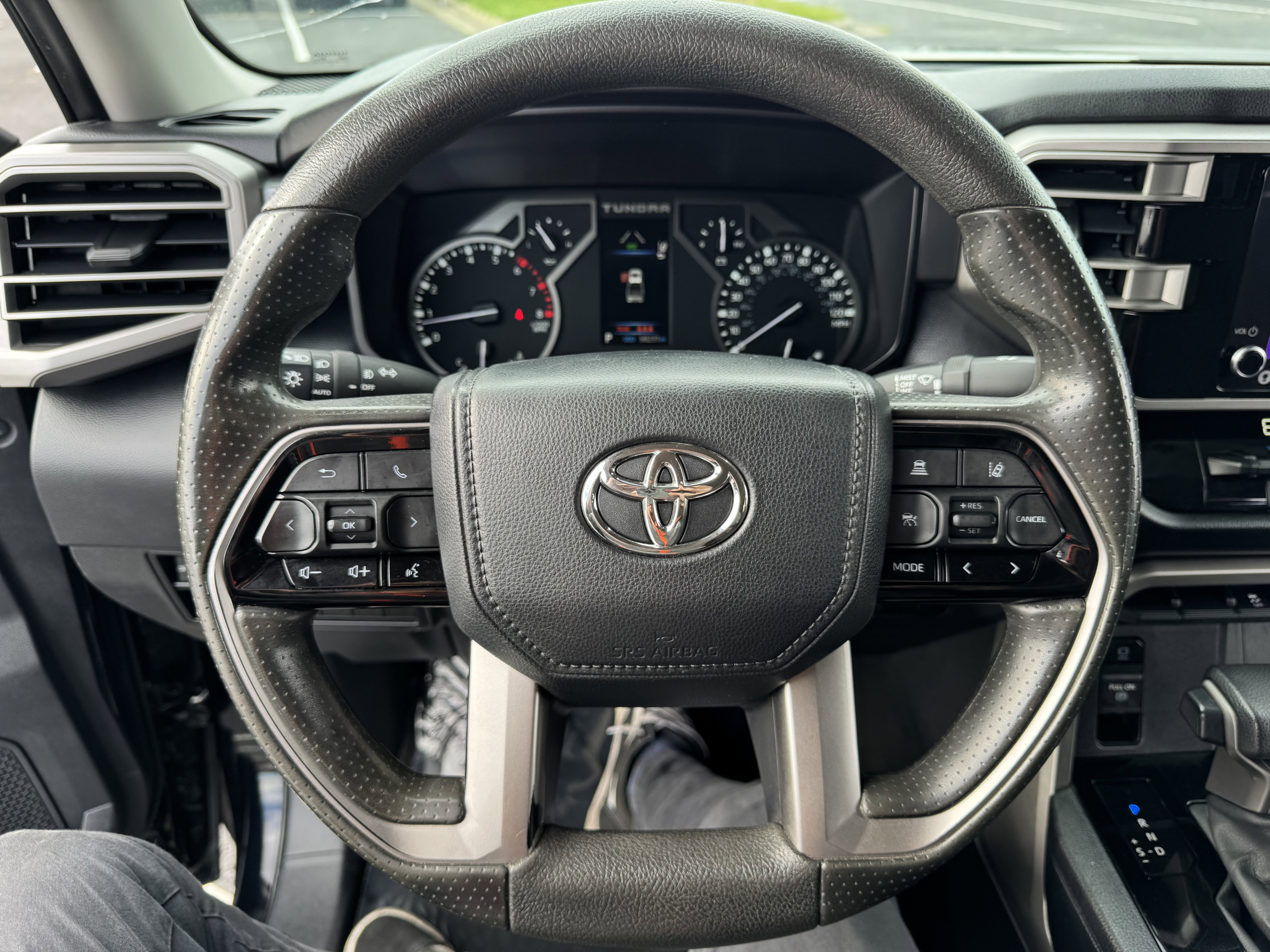 Used 2022 Toyota Tundra SR5 w/ SR5 Convenience Package image 17