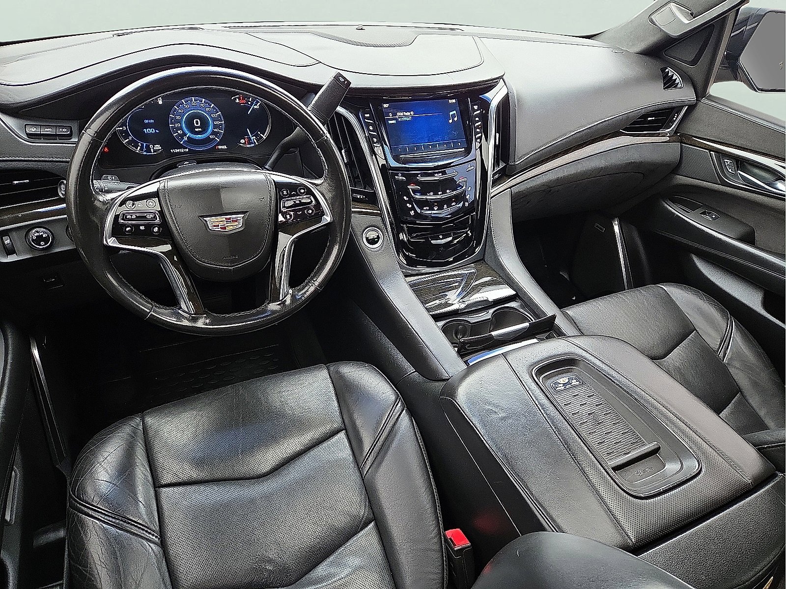 Used 2017 Cadillac Escalade Platinum image 11