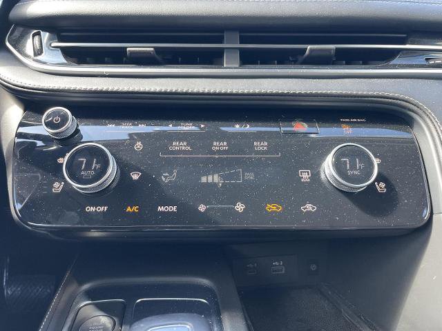 Certified 2023 INFINITI QX60 Luxe w/ Cargo Package AWD/4WD image 18