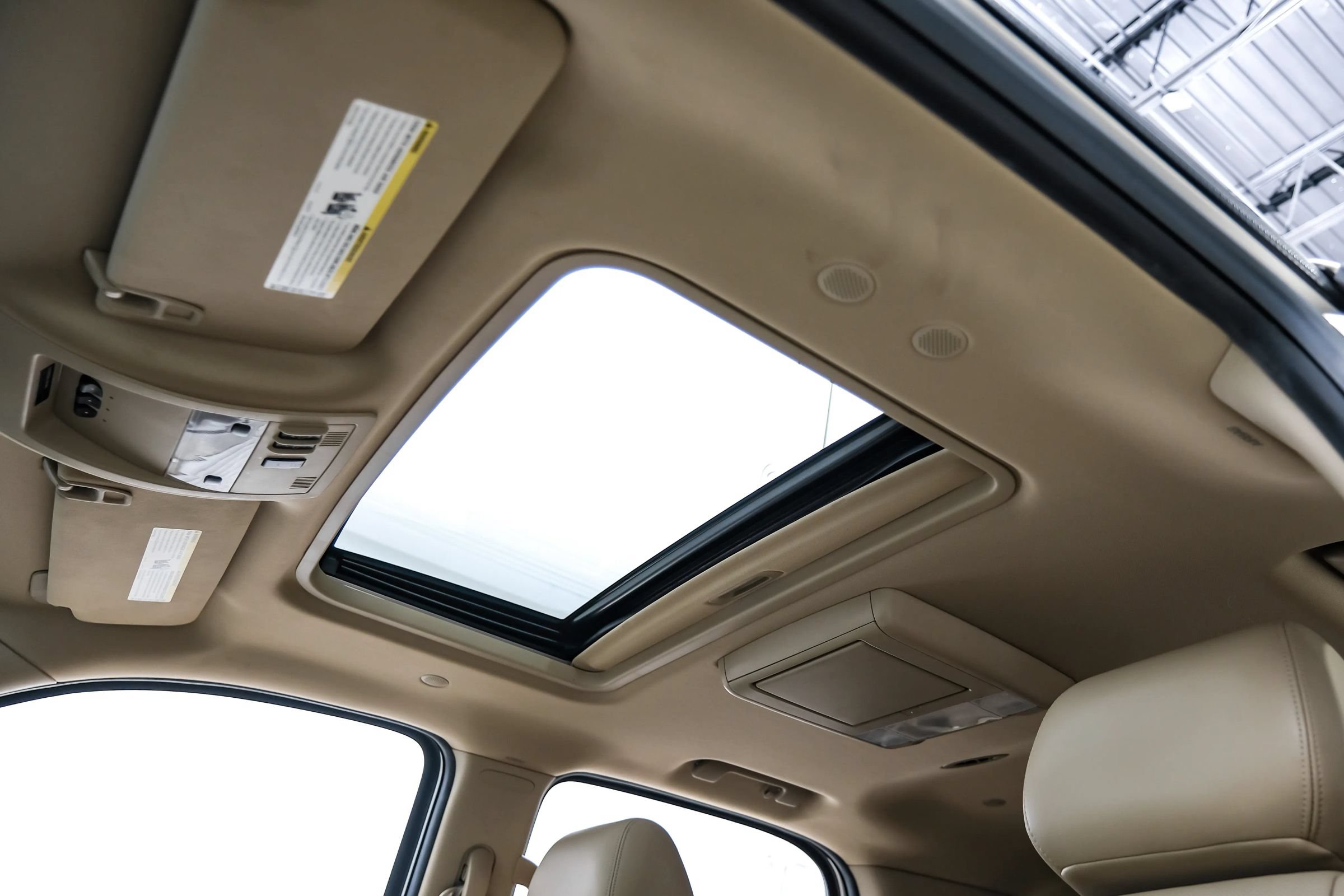 Used 2014 GMC Yukon Denali RWD image 38