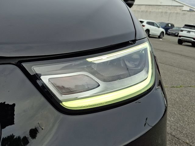 Used 2024 Chrysler Pacifica Touring-L FWD image 9