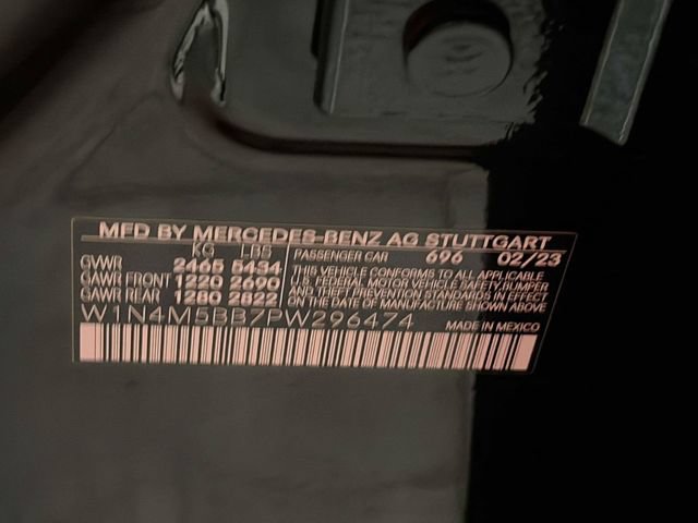Certified 2023 Mercedes-Benz GLB 35 AMG 4MATIC image 17