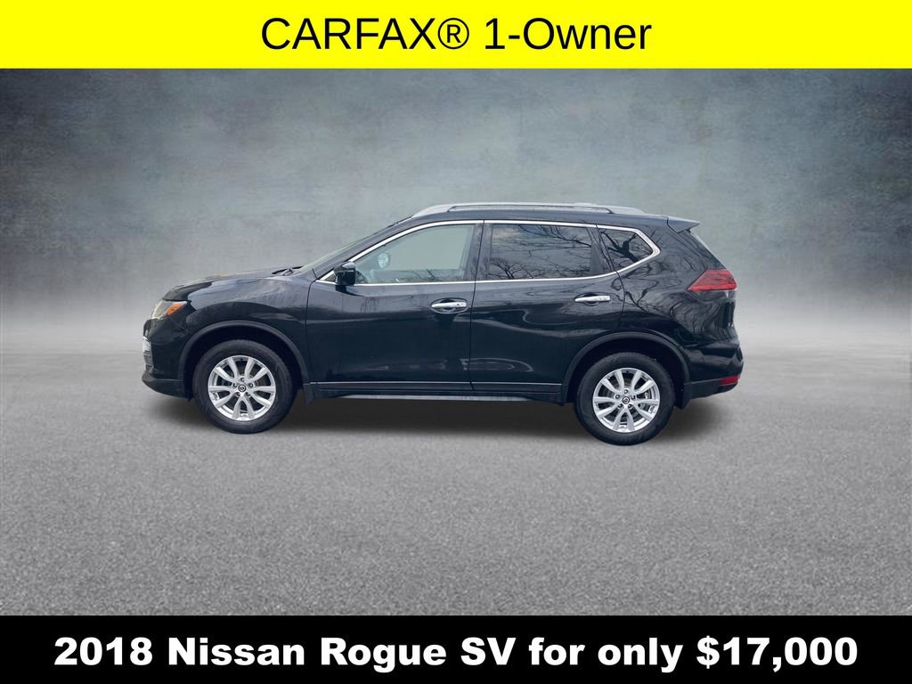 Used 2018 Nissan Rogue SV w/ Premium Package image 2