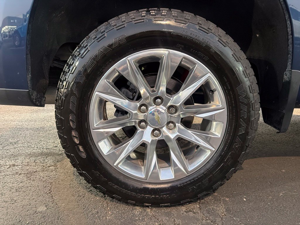 Used 2022 Chevrolet Silverado 1500 LTZ w/ LTZ Premium Package AWD/4WD image 45