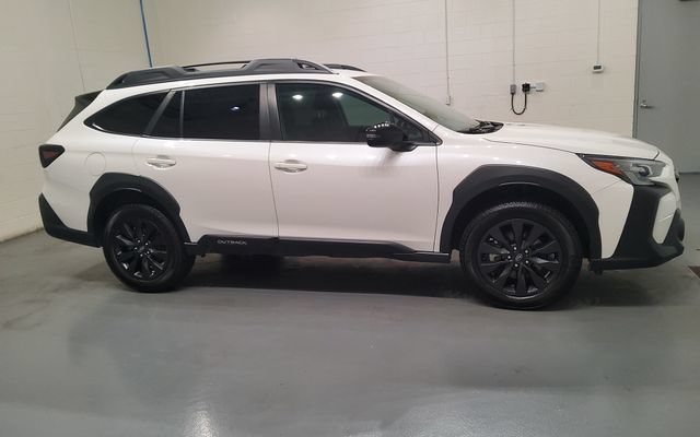 Used 2023 Subaru Outback Onyx Edition AWD/4WD image 9