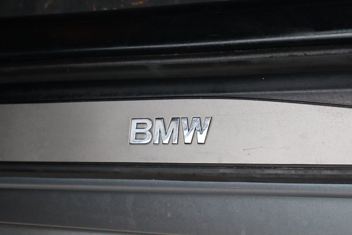 Used 2010 BMW 535i xDrive Wagon image 28
