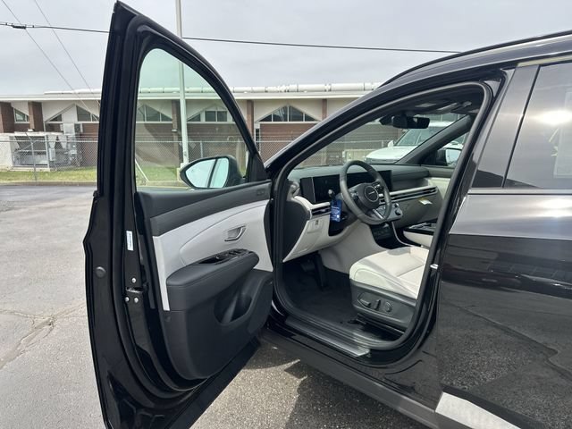 New 2026 Hyundai Tucson Limited AWD/4WD image 18