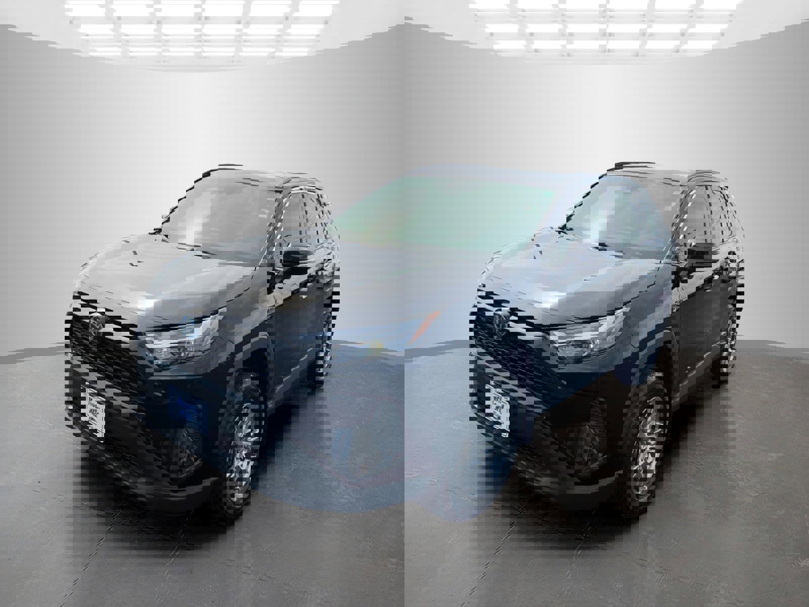 Used 2024 Toyota RAV4 XLE image 8