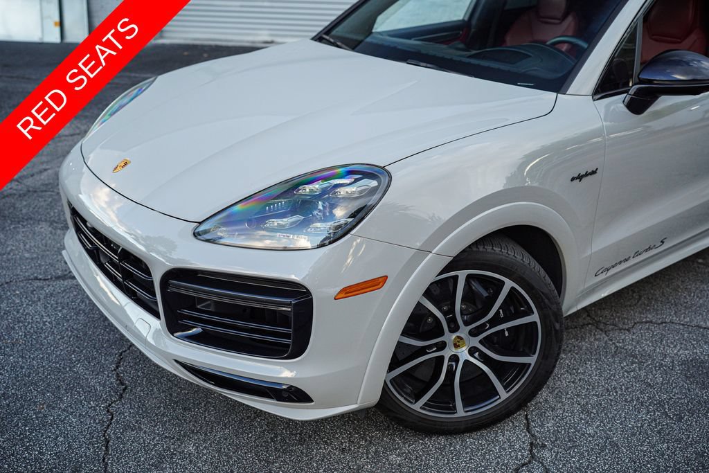 Used 2021 Porsche Cayenne Turbo S AWD/4WD image 2