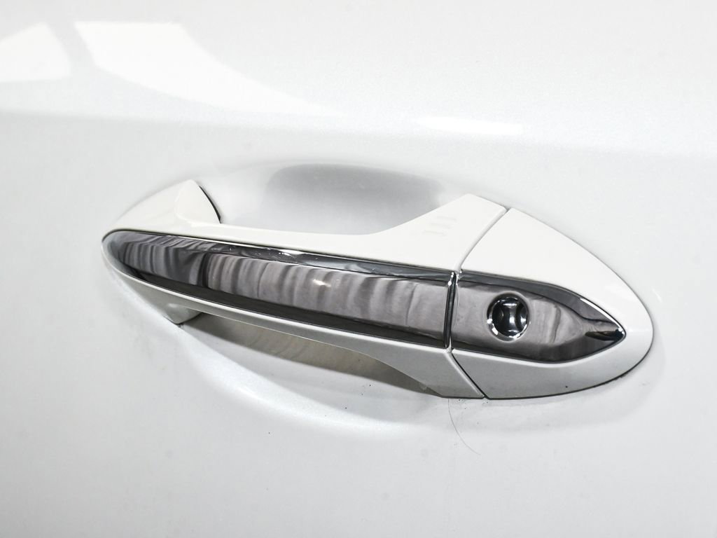 Used 2022 INFINITI QX60 Luxe w/ Performance Audio Package image 12