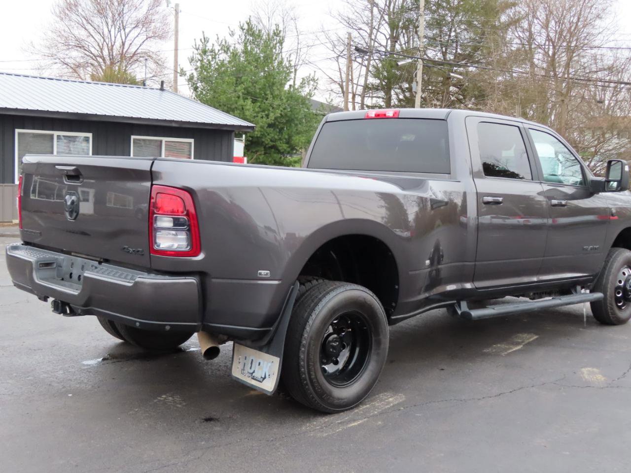 Used 2024 RAM 3500 Big Horn w/ Night Edition image 17