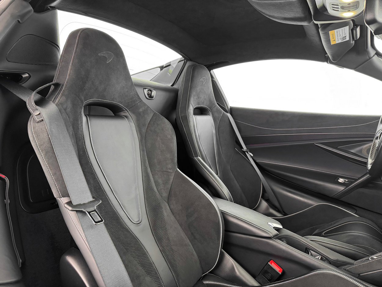 Used 2022 McLaren 720S Performance image 25