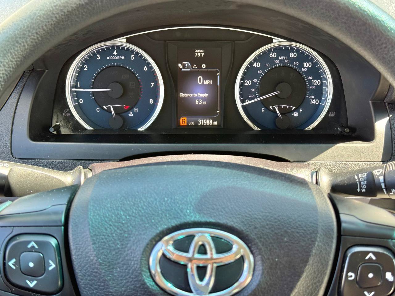Used 2017 Toyota Camry LE FWD image 11