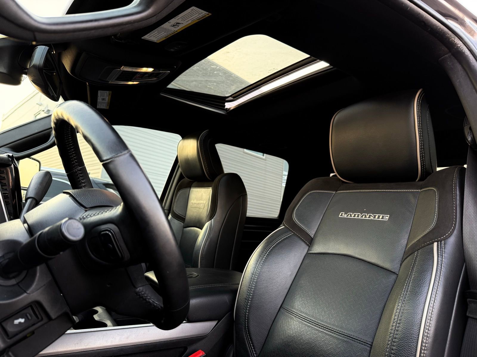 Used 2023 RAM 3500 Laramie image 27