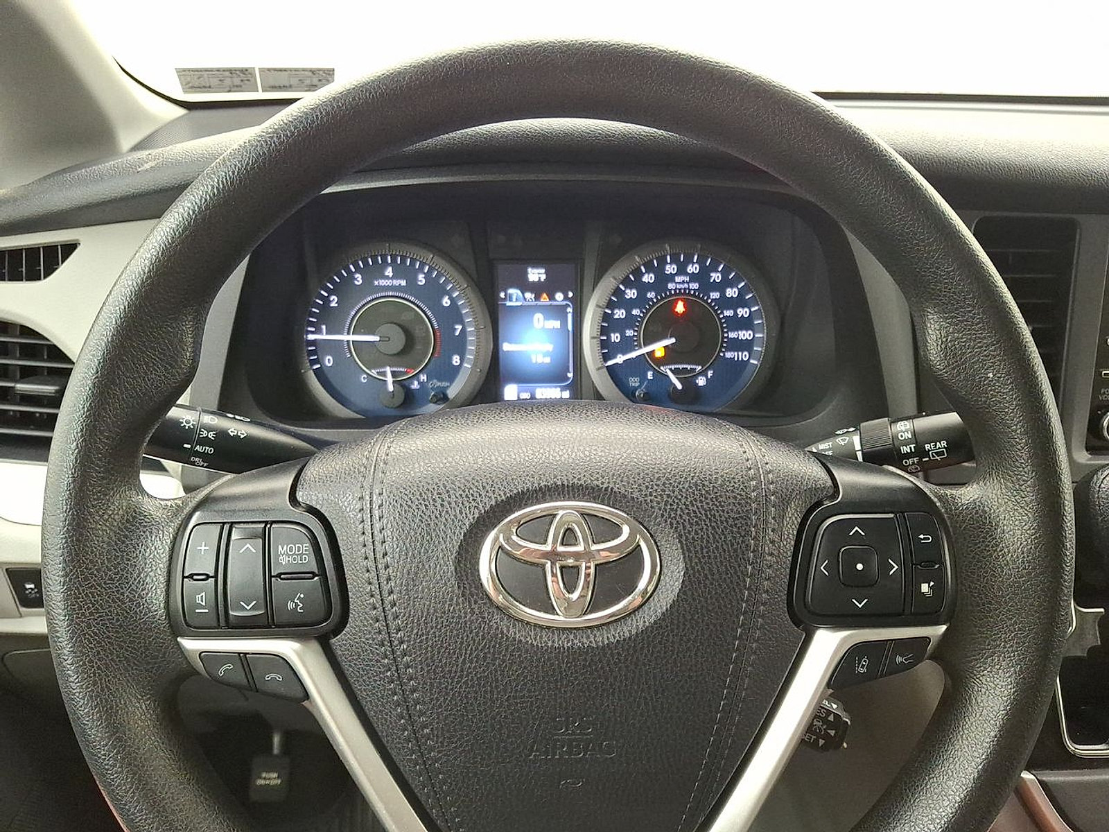 Used 2020 Toyota Sienna L FWD image 16