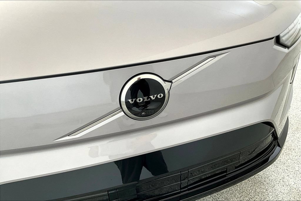 New 2026 Volvo EX90 Plus RWD image 33