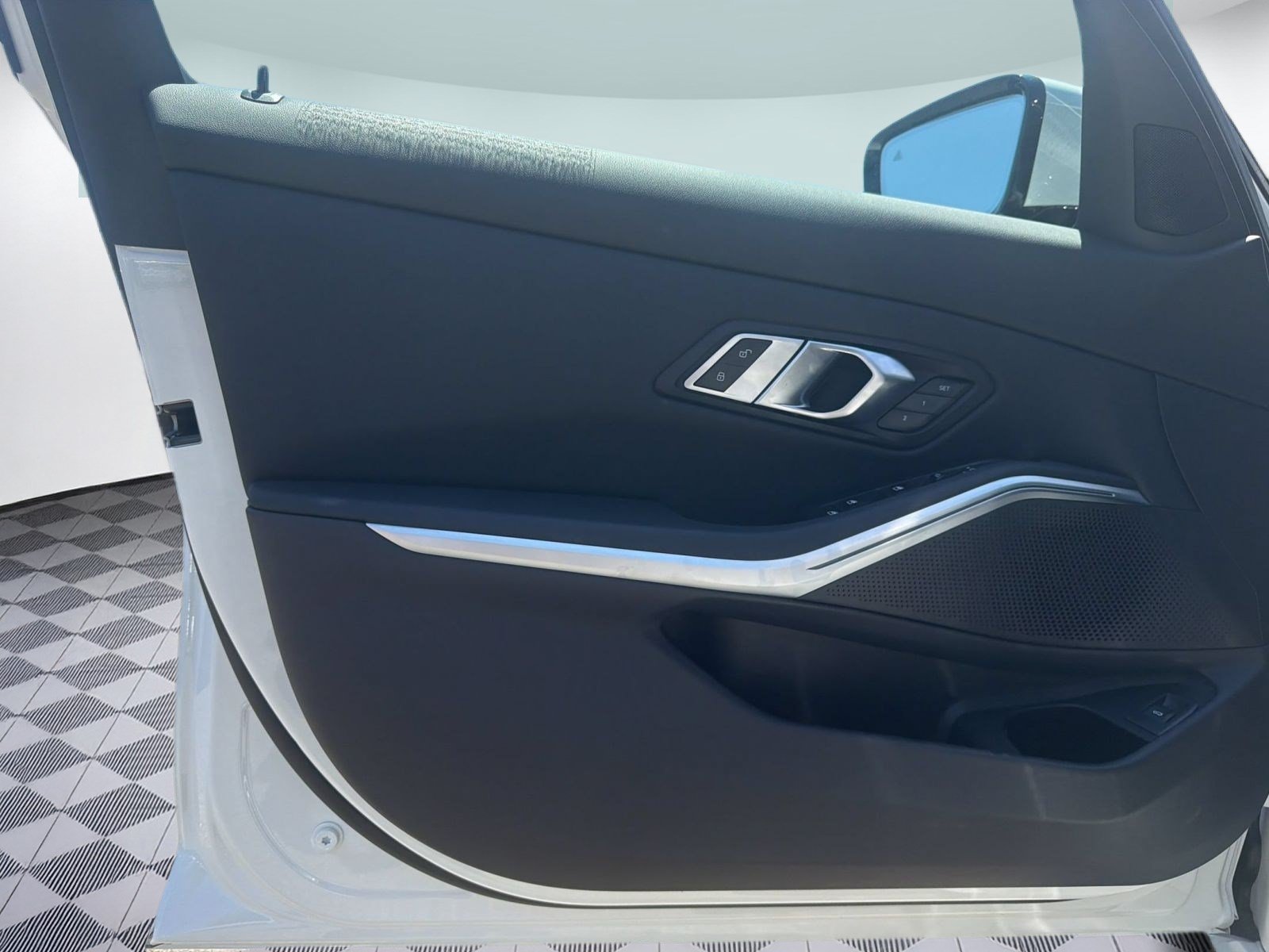 Used 2023 BMW 330i Sedan w/ Driving Assistance Package RWD image 14