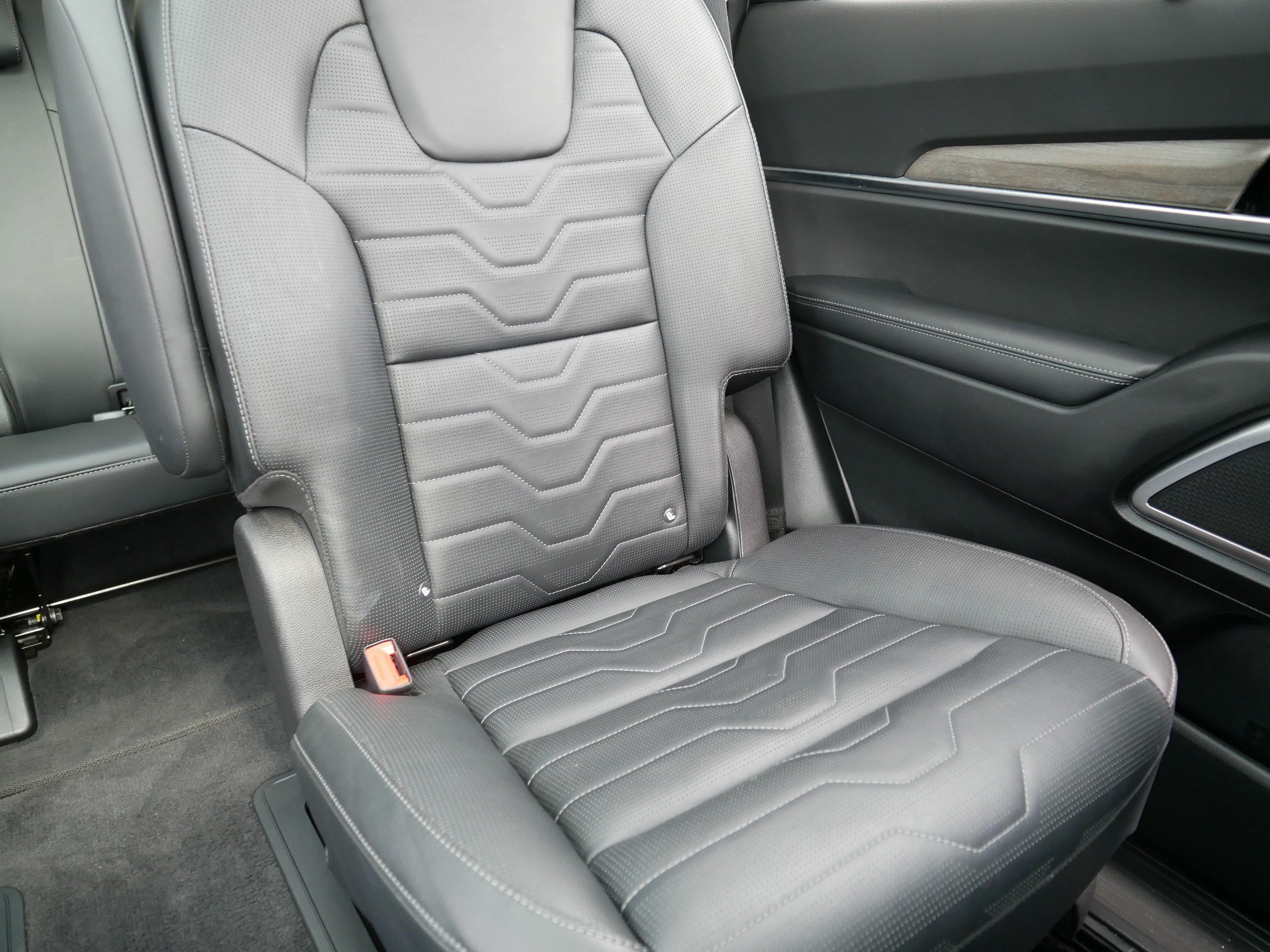 Used 2022 Kia Telluride SX w/ SX Prestige Package AWD/4WD image 14