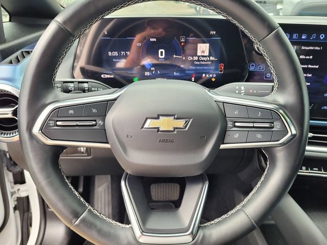 Used 2024 Chevrolet Equinox EV LT FWD image 23