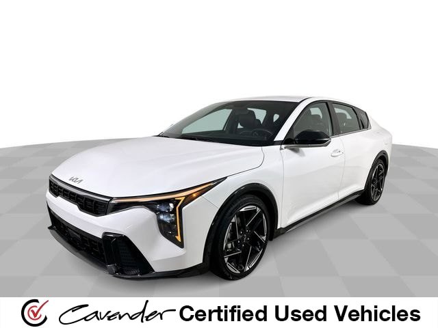 Used 2025 Kia K4 GT-Line FWD image 1